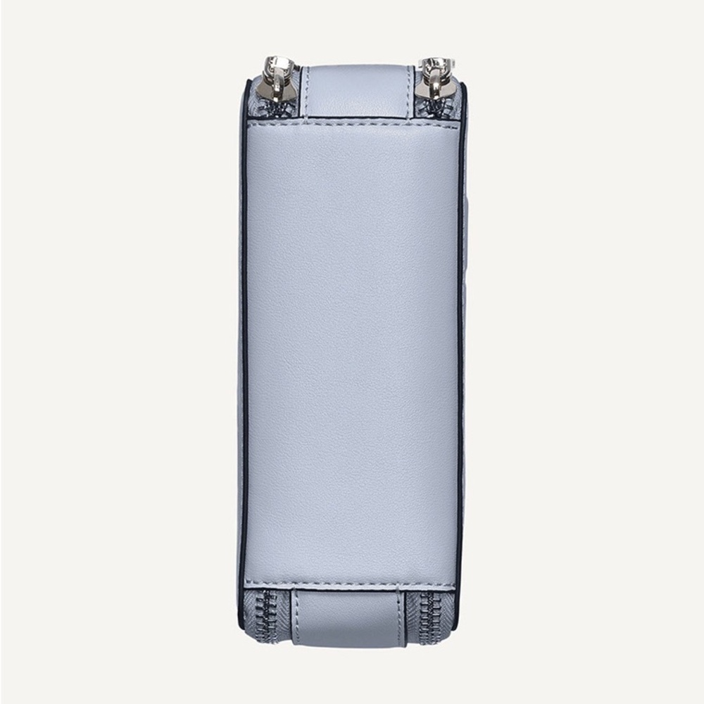 DKNY Carter Logo Sky Blue Camera Bag - Picture 5 of 7